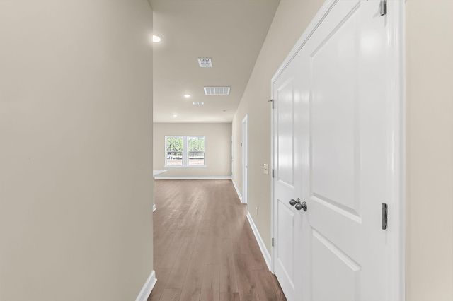 5054 Blackberry Lane, Ravenel, SC 29470