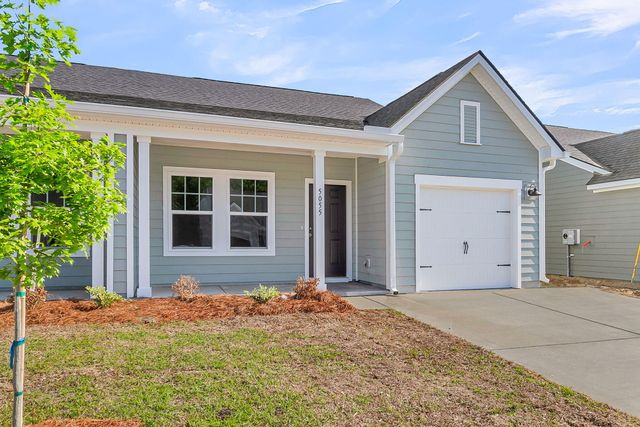 5054 Blackberry Lane, Ravenel, SC 29470