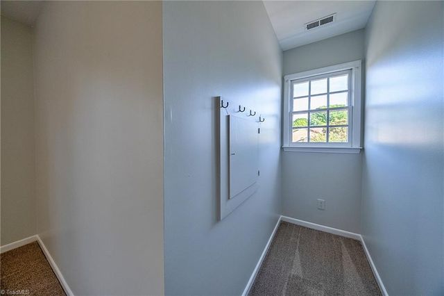 4301 Hampton Club Court, Winston-salem, NC 27104