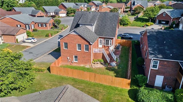 4301 Hampton Club Court, Winston-salem, NC 27104