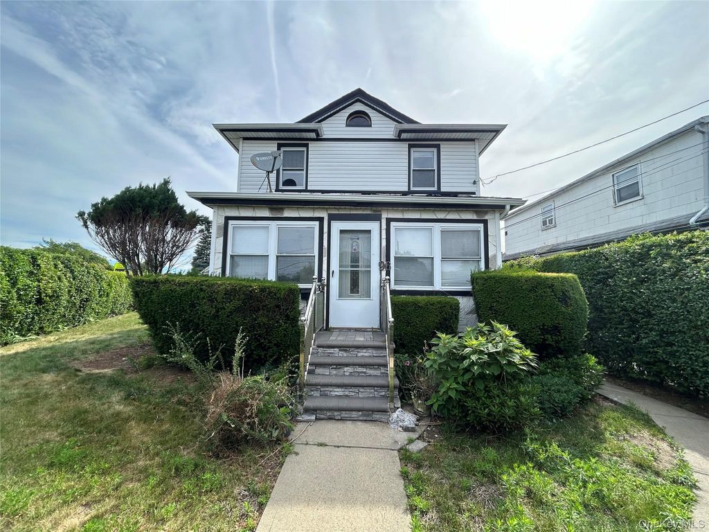 96 California Avenue, Hempstead, NY 11550 — exterior