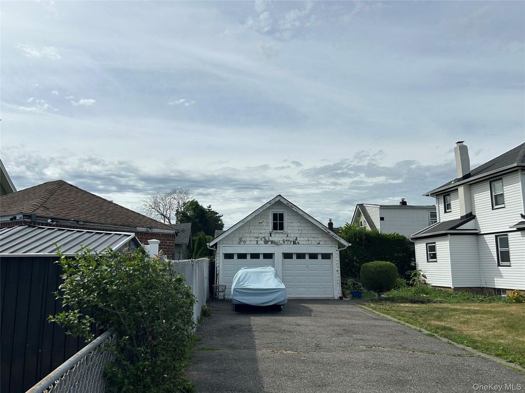 96 California Avenue, Hempstead, NY 11550 — photo 3