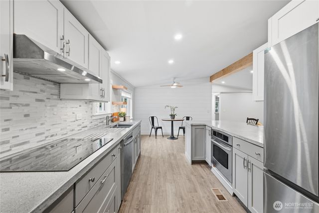 8437 Cimarron Way, Maple Falls, WA 98266