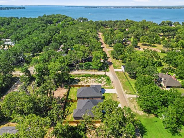 433 Waterboard Drive, Trinidad, TX 75163