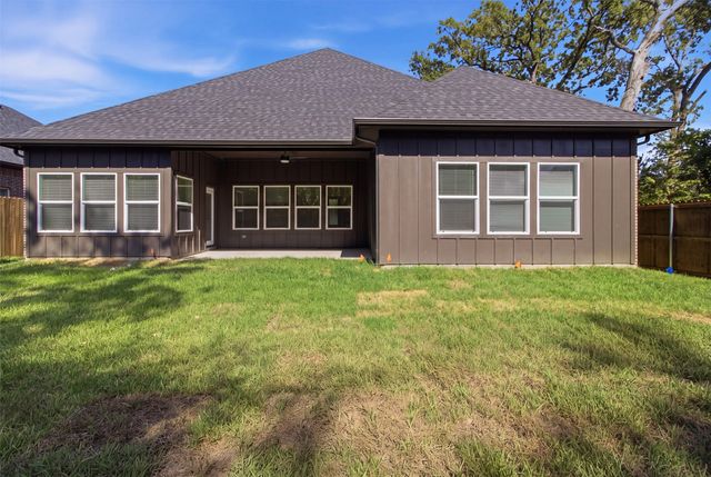 433 Waterboard Drive, Trinidad, TX 75163