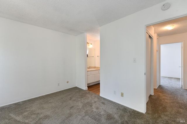 3636 Shelter Creek Dr, Napa, CA 94558