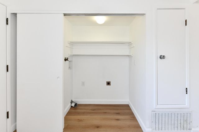 3636 Shelter Creek Dr, Napa, CA 94558