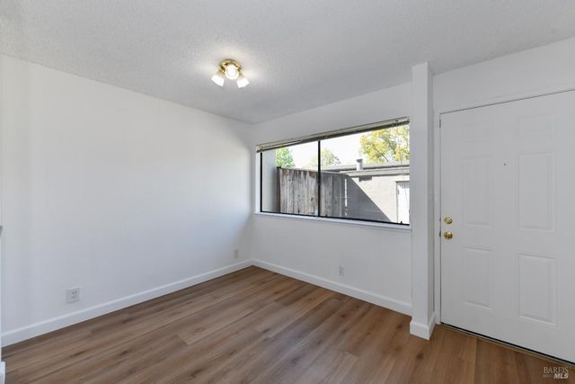 3636 Shelter Creek Dr, Napa, CA 94558