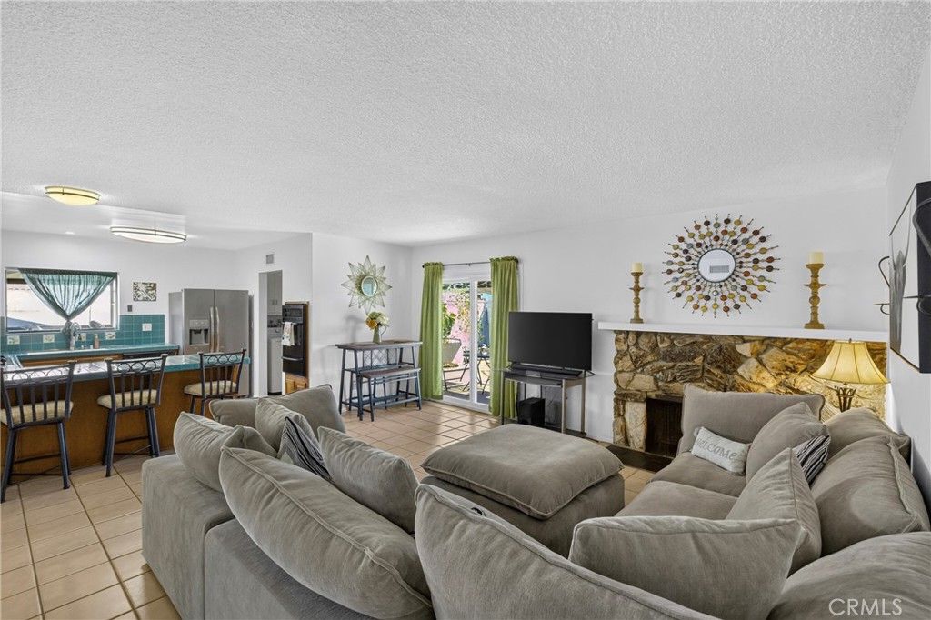 16634 Blackhawk, Granada Hills, CA 91344 — photo 4