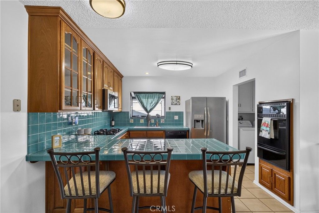 16634 Blackhawk, Granada Hills, CA 91344 — photo 5