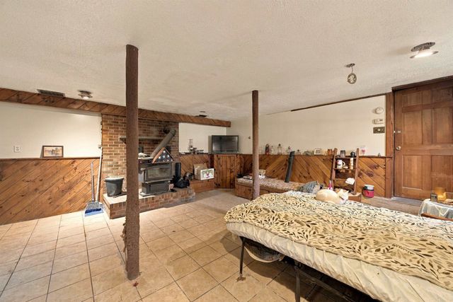24 Damsite Road, Barnstead, NH 03225