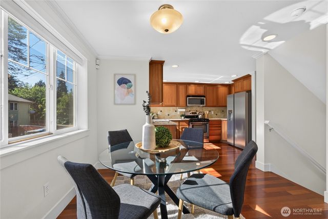 5013 40th Avenue NE, Seattle, WA 98105