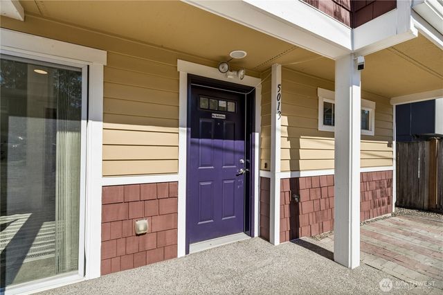 5013 40th Avenue NE, Seattle, WA 98105