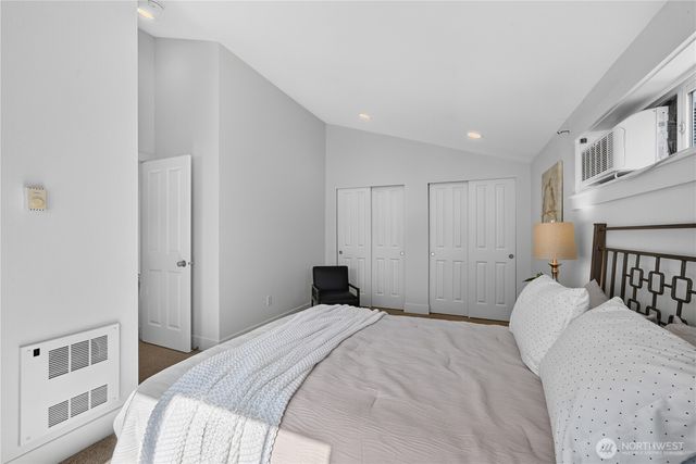 5013 40th Avenue NE, Seattle, WA 98105