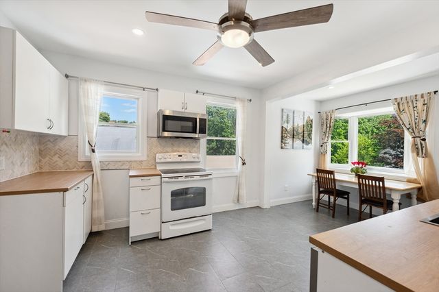 90 Irving St 2, Millis, MA 02054