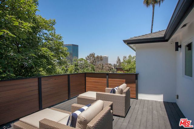 3751 Multiview Drive, Los Angeles, CA 90068