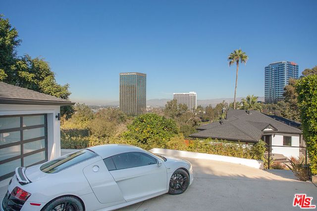 3751 Multiview Drive, Los Angeles, CA 90068