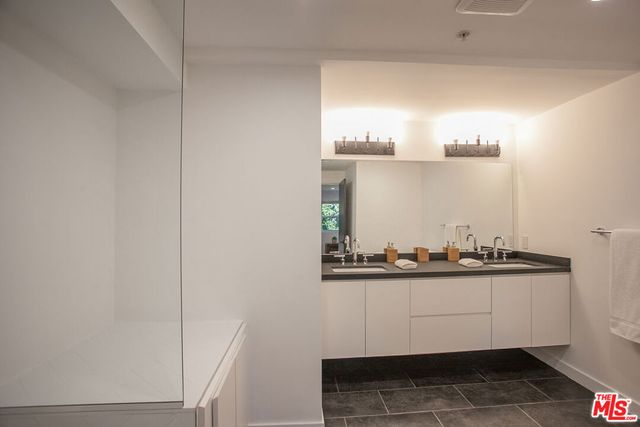 3751 Multiview Drive, Los Angeles, CA 90068