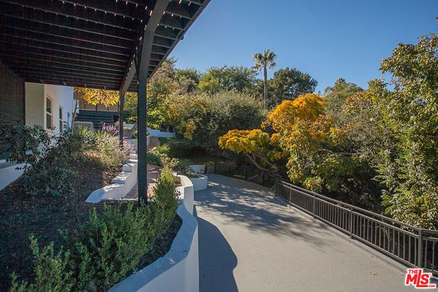 3751 Multiview Drive, Los Angeles, CA 90068