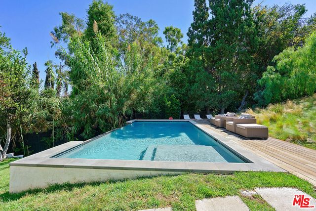 3751 Multiview Drive, Los Angeles, CA 90068