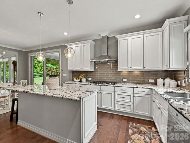 129 Buckingham Place Road, Mooresville, NC 28115