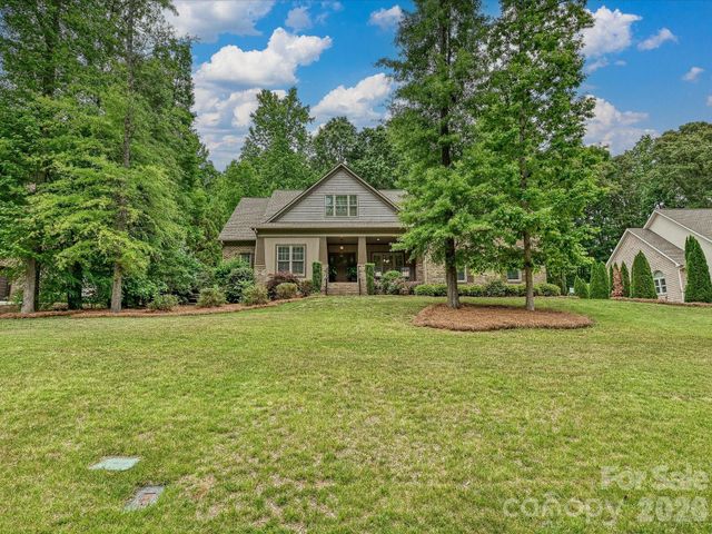 129 Buckingham Place Road, Mooresville, NC 28115