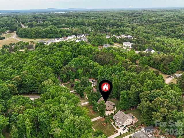129 Buckingham Place Road, Mooresville, NC 28115