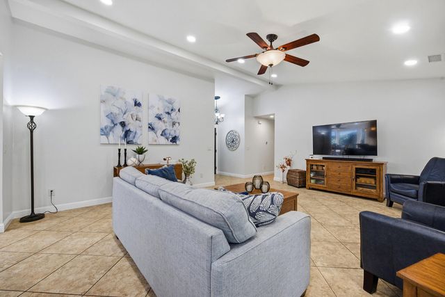 2418 E Princeton Avenue, Visalia, CA 93292