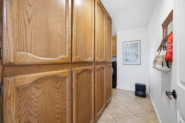 2418 E Princeton Avenue, Visalia, CA 93292