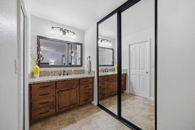 2418 E Princeton Avenue, Visalia, CA 93292