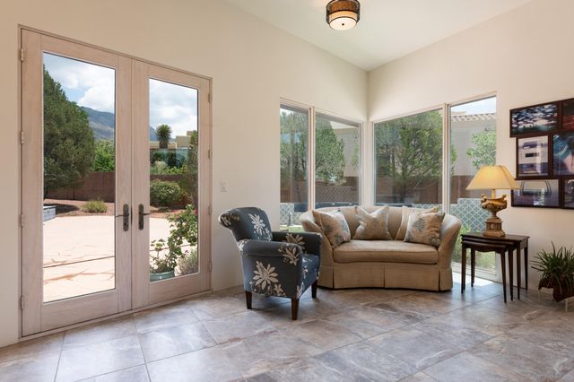 8808 Primrose Court NE, Albuquerque, NM 87122