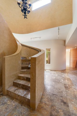 8808 Primrose Court NE, Albuquerque, NM 87122