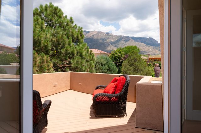 8808 Primrose Court NE, Albuquerque, NM 87122