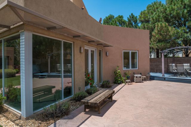 8808 Primrose Court NE, Albuquerque, NM 87122