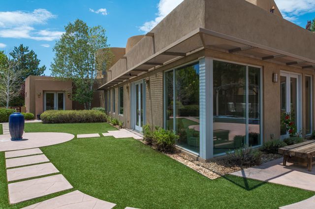 8808 Primrose Court NE, Albuquerque, NM 87122