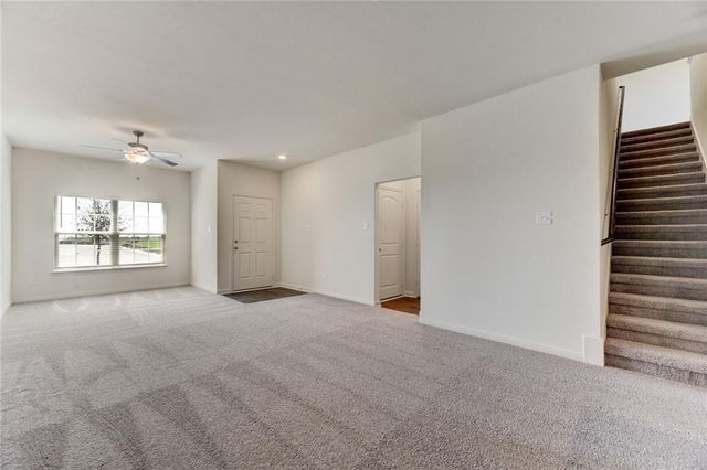 105 Brunswick LN, Jarrell, TX 76537