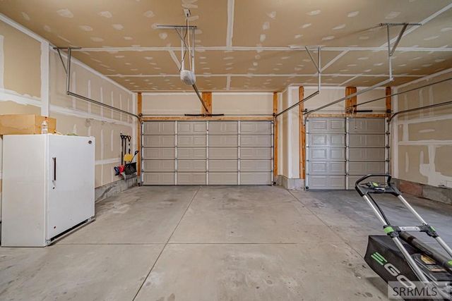 315 Pointe Drive, Idaho Falls, ID 83401