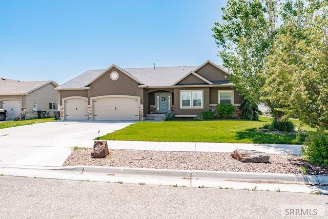 315 Pointe Drive, Idaho Falls, ID 83401