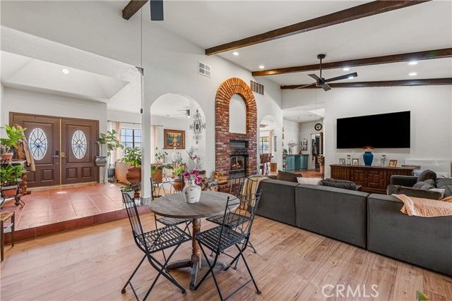 8549 W Avenue D2, Lancaster, CA 93536