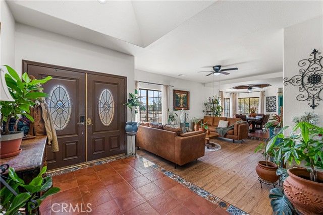 8549 W Avenue D2, Lancaster, CA 93536