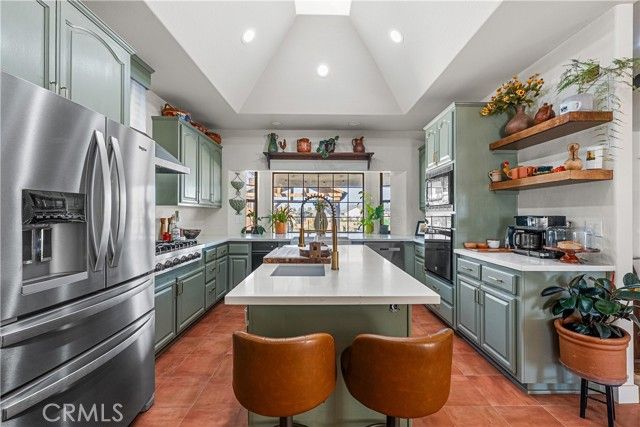 8549 W Avenue D2, Lancaster, CA 93536