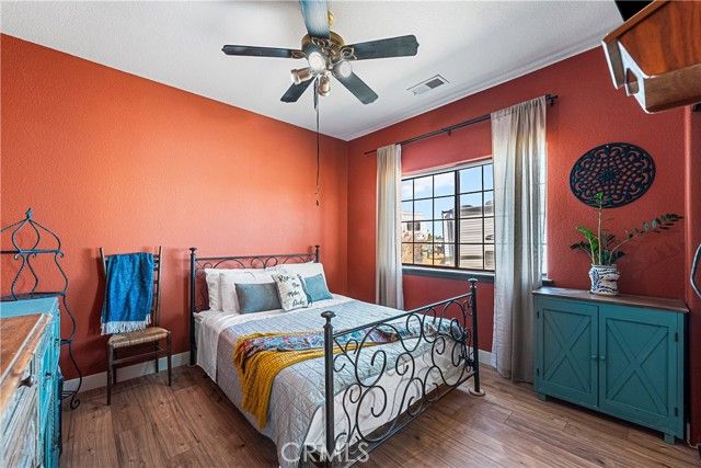 8549 W Avenue D2, Lancaster, CA 93536