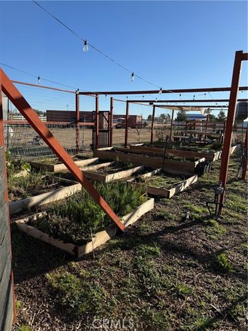 8549 W Avenue D2, Lancaster, CA 93536