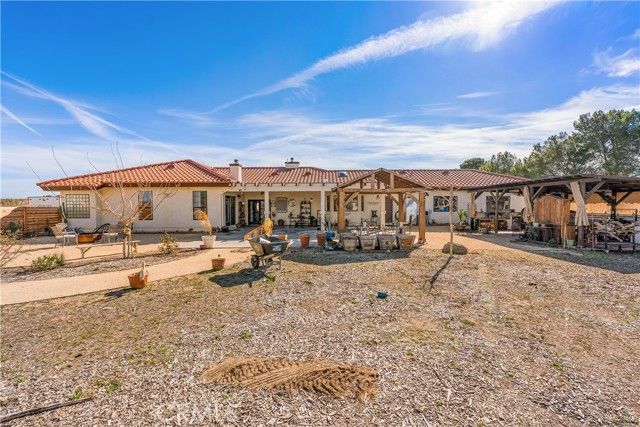 8549 W Avenue D2, Lancaster, CA 93536