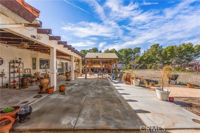 8549 W Avenue D2, Lancaster, CA 93536