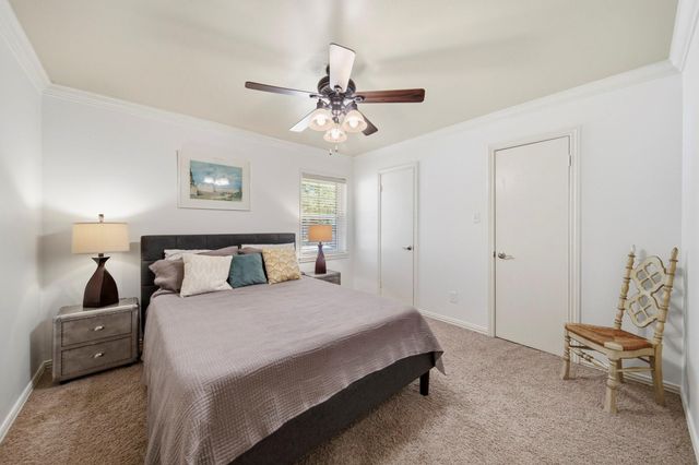 10723 Wickersham Lane, Houston, TX 77042