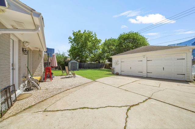 10723 Wickersham Lane, Houston, TX 77042