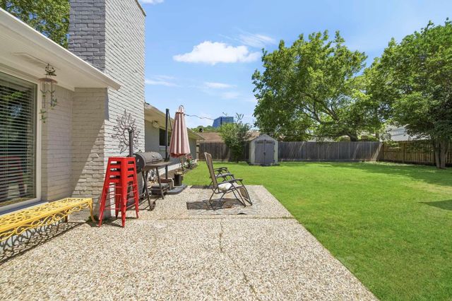 10723 Wickersham Lane, Houston, TX 77042