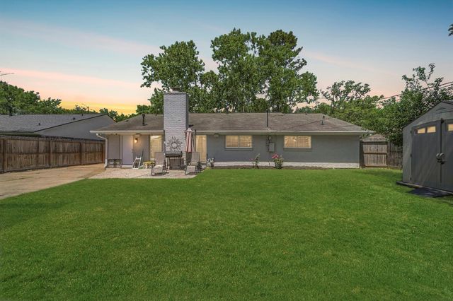 10723 Wickersham Lane, Houston, TX 77042