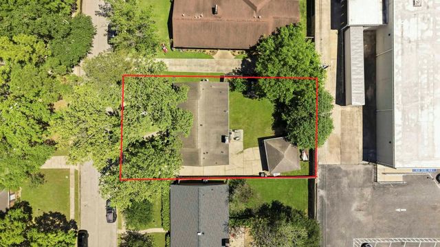 10723 Wickersham Lane, Houston, TX 77042